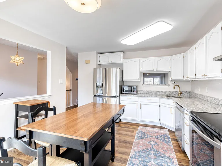 5933 Cedar Fern Ct — Photo 6