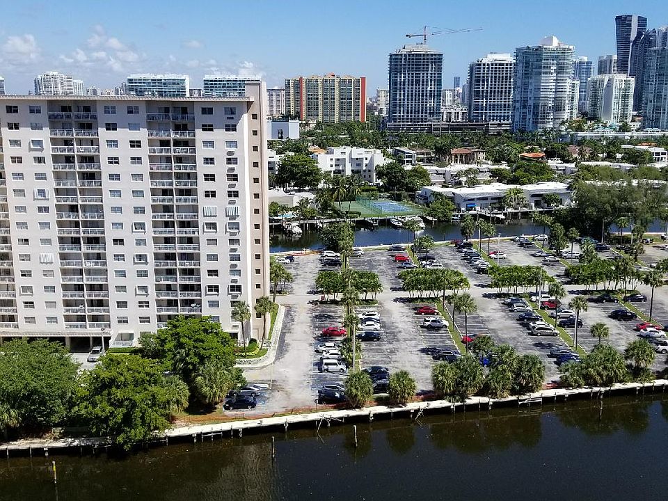 1st image of 500 Bayview Dr APT 1623