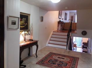 1569 208th St, Flushing, NY 11360
