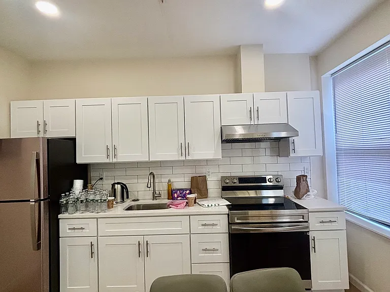 5006 8th Ave #2F — Photo 3