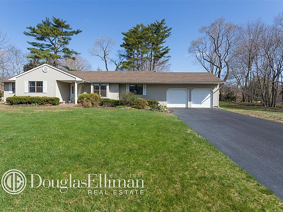 3rd image of 1 Arrowood Dr
