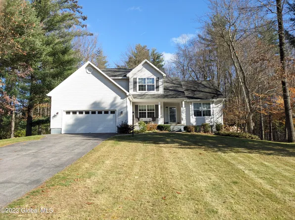 22 Dakota Drive, Gansevoort, NY 12831