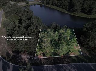 547 Beacon Pointe Pkwy, Waverly, GA 31565