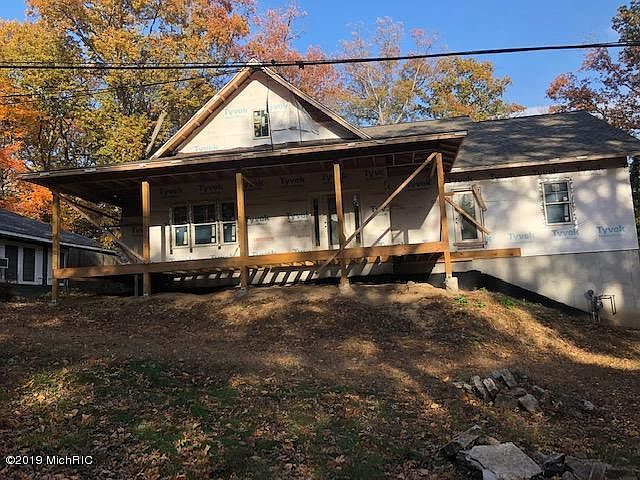 1st image of 47110 Oak Ave