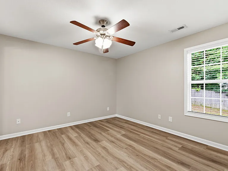 970 Vicar Ln — Photo 23