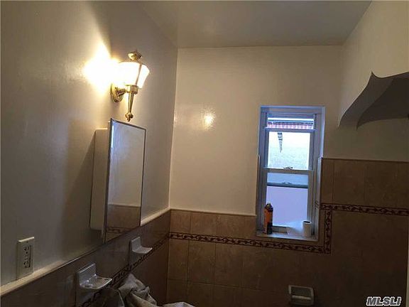 4th image of 183-16 Elmira Ave