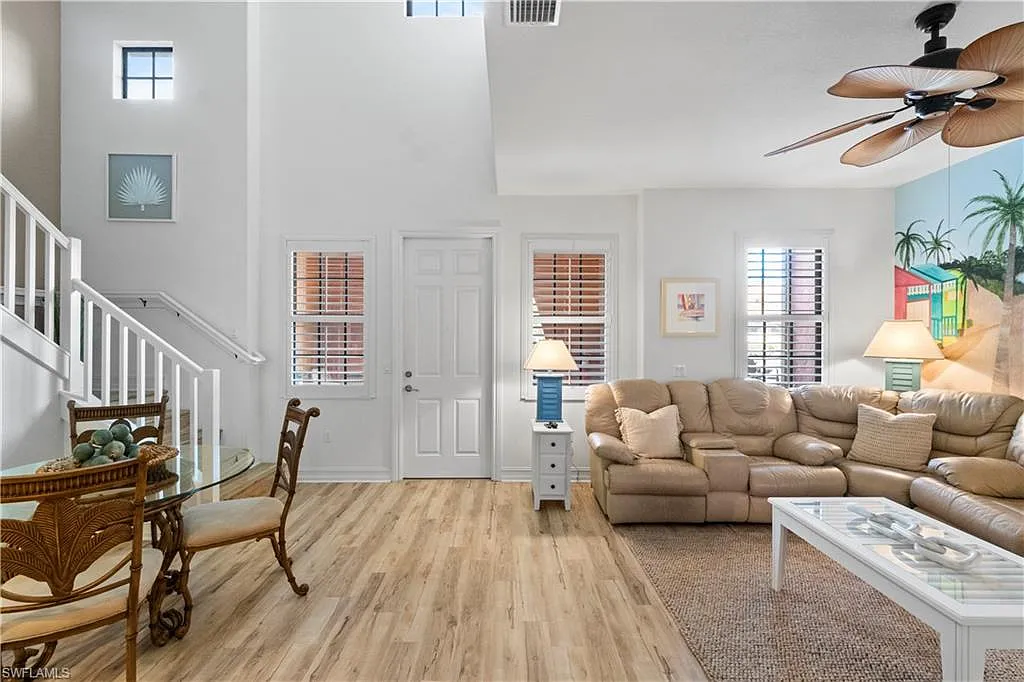 2 bed, 2.5 bath, 1432 sqft, $7,000 — Photo 3
