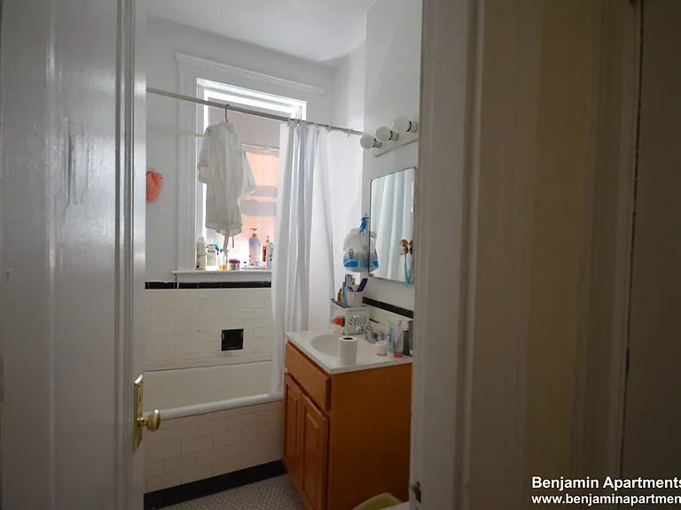 1687 Commonwealth Ave #37 — Photo 5