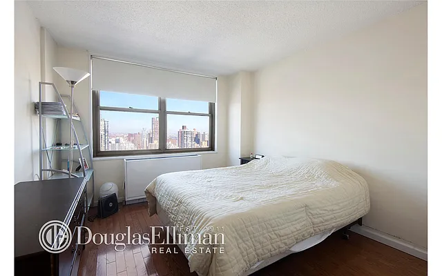 Rented by Douglas Elliman | media 3