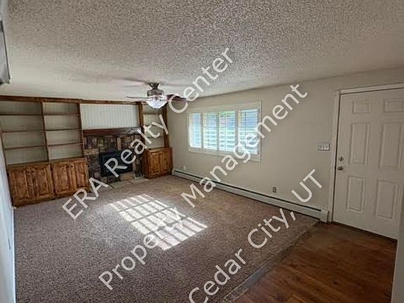 4th image of 282 S Dewey Ave #A