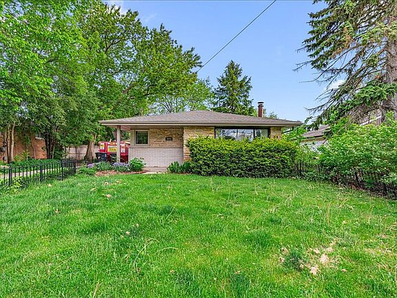 2nd image of 3223 W Cold Spring ROAD