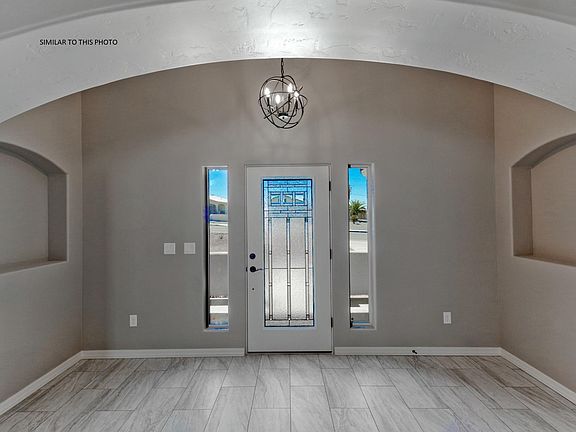 4th image of 2936 Daytona Ave