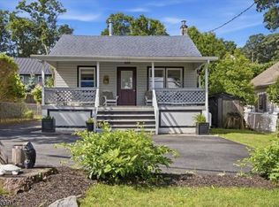 110 Maxim Dr, Hopatcong Boro, NJ 07843