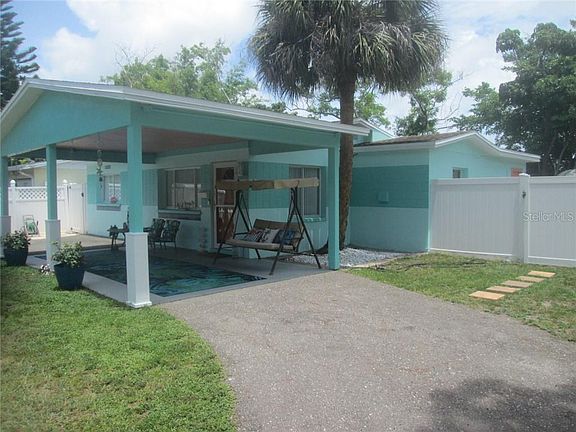 3rd image of 9482 Park Lake Dr