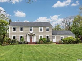 124 Old Field Rd, Setauket, NY 11733