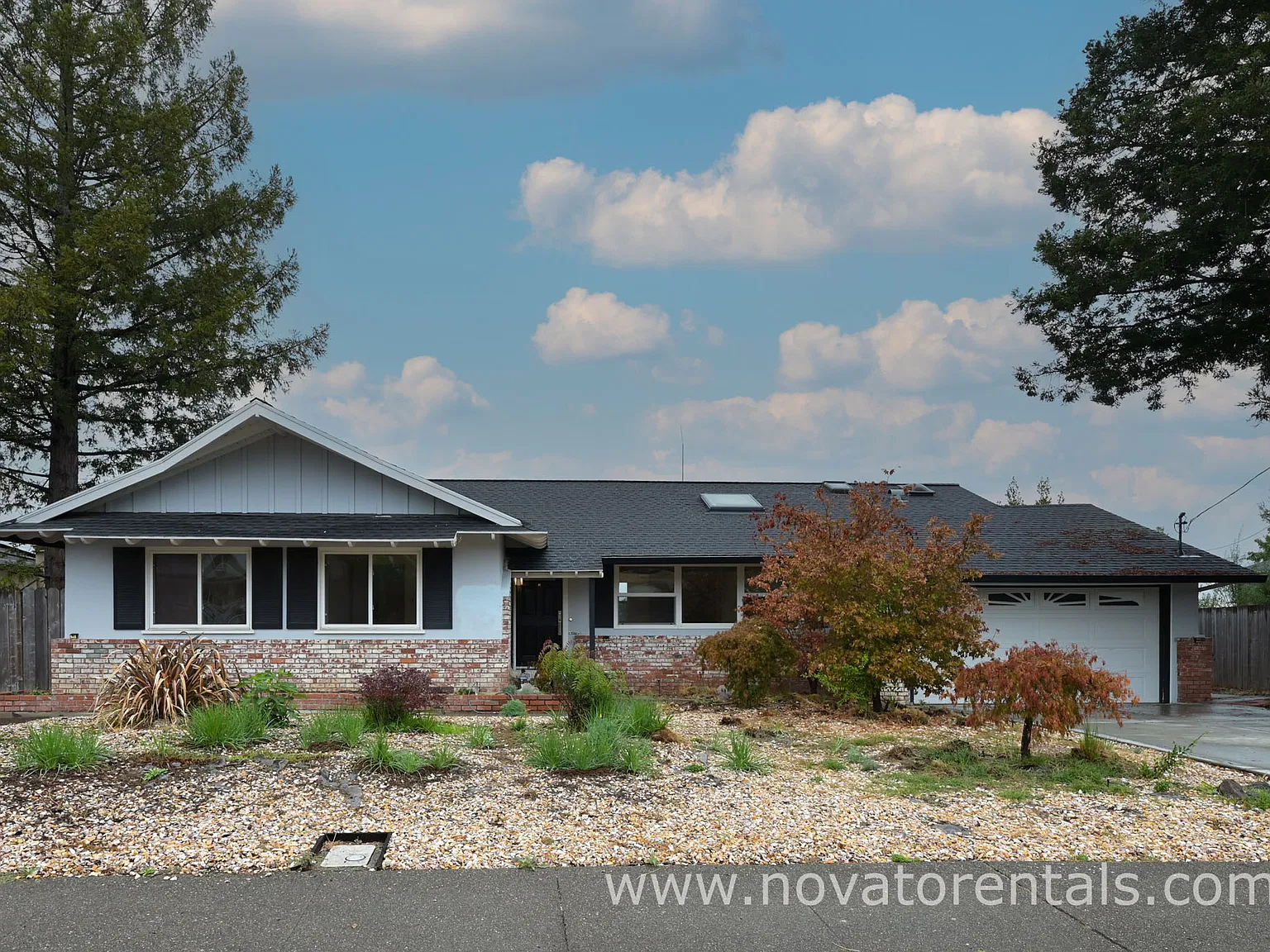 4 bed, 2151 sqft, $5,400 — Photo 1