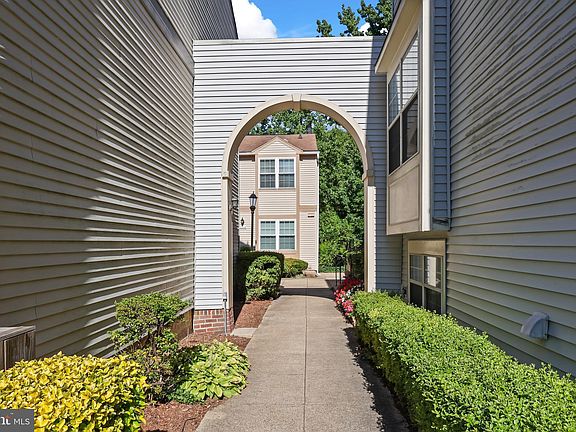3rd image of 5946 Annaberg Pl #198