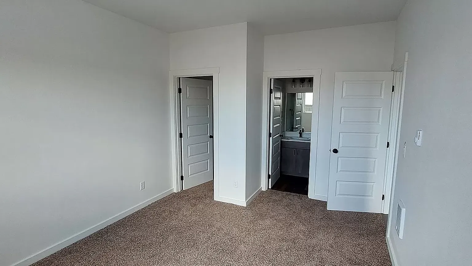 Ames Creek Apartments — Photo 4