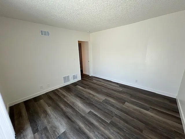 4584 Olive St — Photo 10