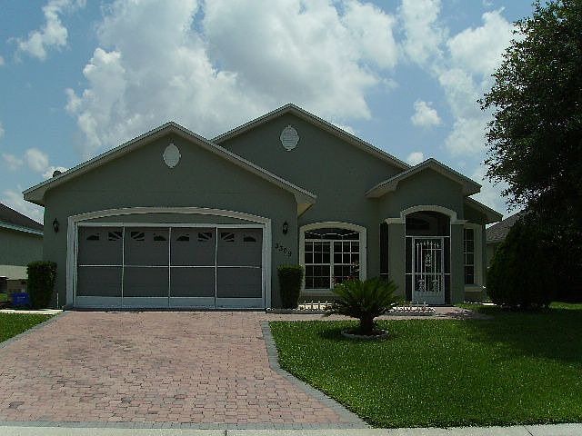 2nd image of 3309 Oak Hill Pl