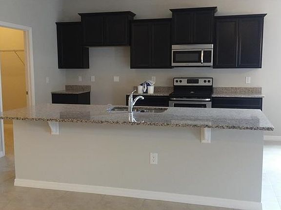 5th image of 1554 Alligator St