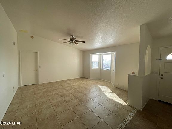 3rd image of 3436 Silver Saddle Dr