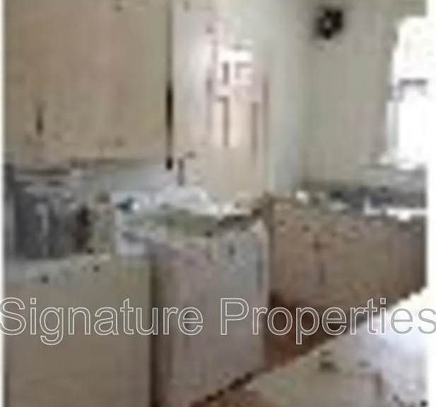 534 Logan St #1 — Photo 5