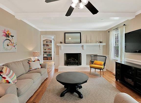 3rd image of 2408 Saint Regis Dr