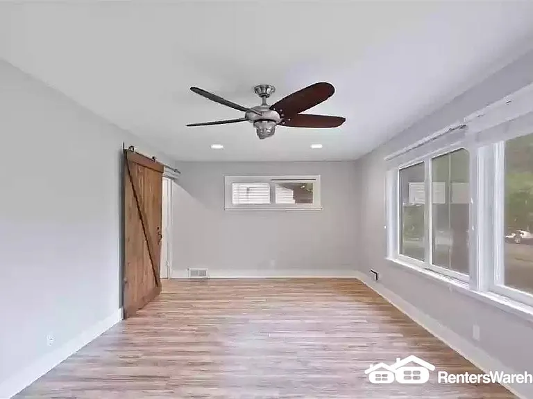 2612 Toledo Ave S — Photo 5