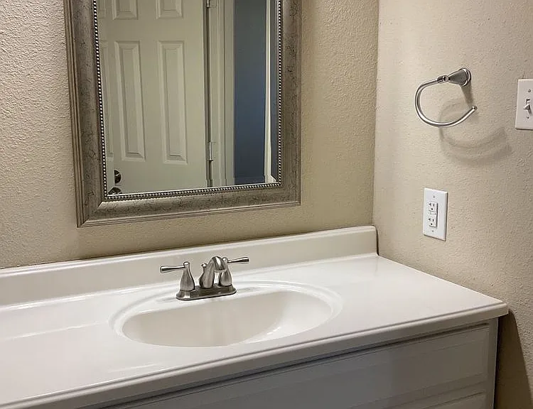 2301 Lago Trl — Photo 13