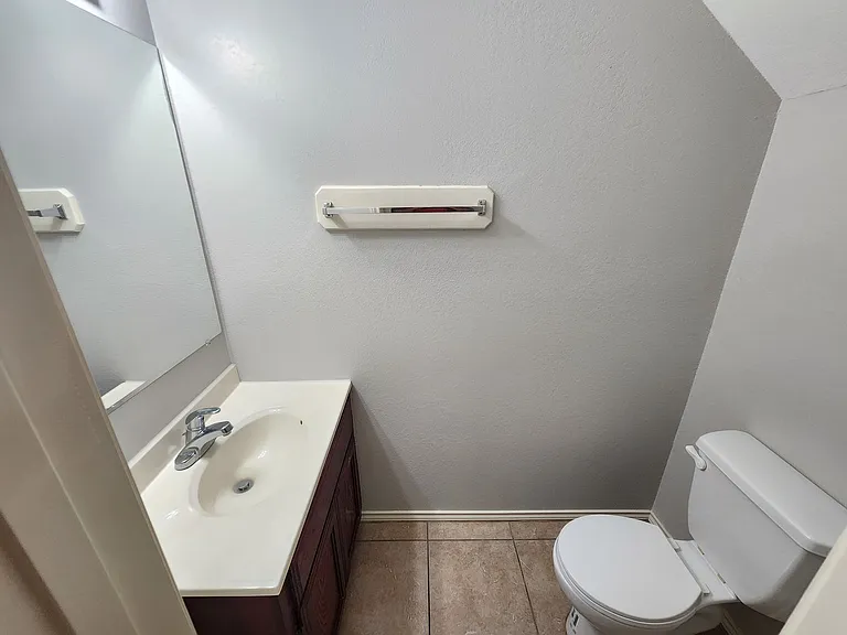 808 N Arroyo Park Ln — Photo 9