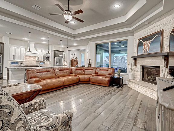 3rd image of 16510 Baston Creek Dr