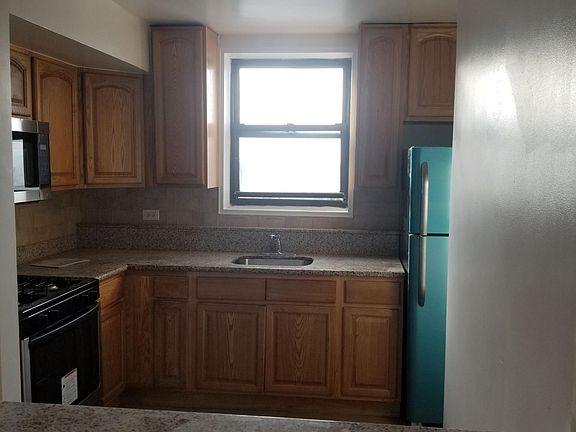 4th image of 2222 E 18th St APT 6B