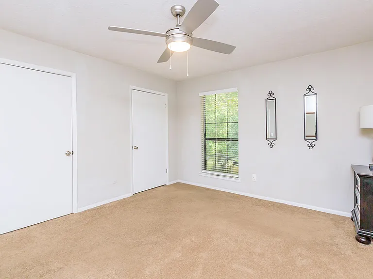 Ashley Oaks Apartments — Photo 22