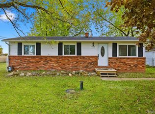 8844 Weldwood Dr, Monroe, MI 48162