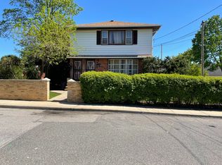 289 Louis Ave, South Floral Park, NY 11001