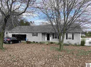 252 Fieldcrest Dr, Mayfield, KY 42066