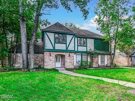 2nd image of 5823R Havenwoods Dr