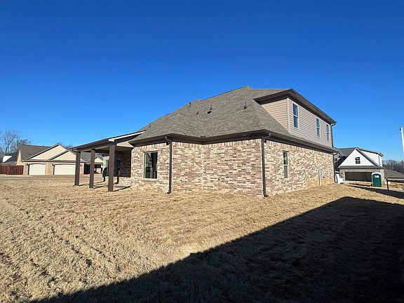 3rd image of 99 Bell Ln