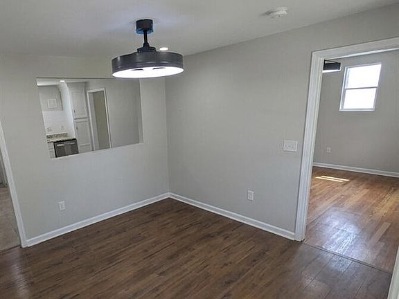 2nd image of 1378 Goodwin Ave