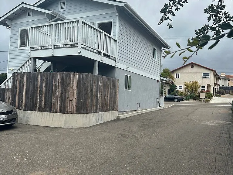 1258 Ramona Ave — Photo 1