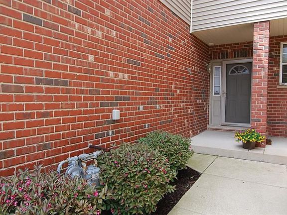 2nd image of 12660 W Yorkshire Ct