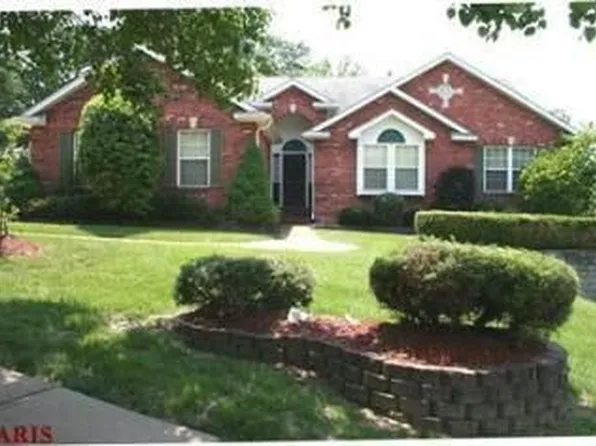 5259 Autumnwinds Dr, Saint Louis, MO 63129