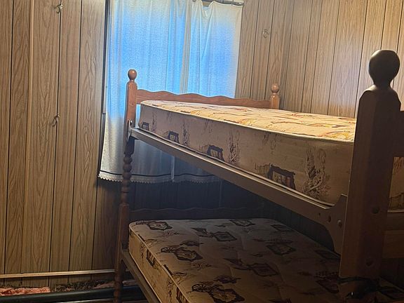 4th image of 1345 Frog Lake Rd