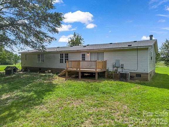 3rd image of 3204 Frank Grigg Dr