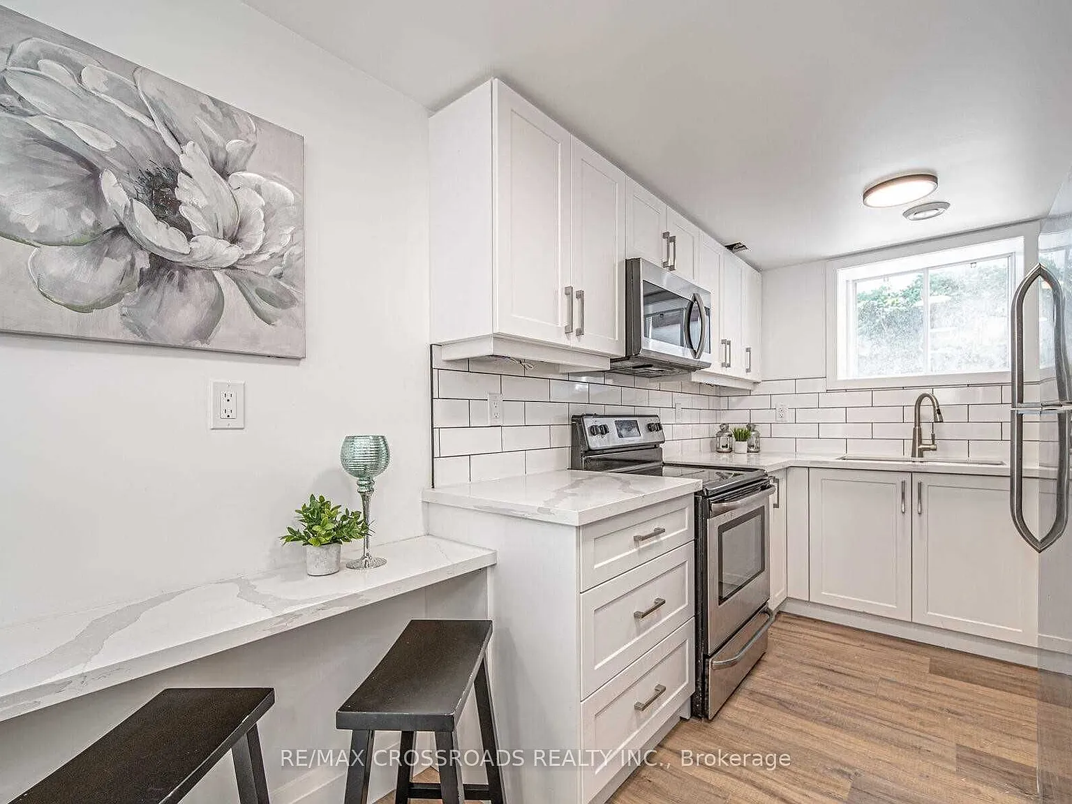 2 bed, $1,875 — Photo 2