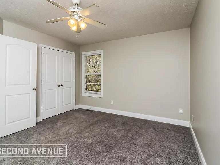 273 Patriot Dr — Photo 16