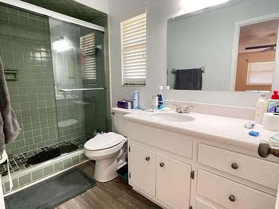 3rd image of 537 Furlong Cir