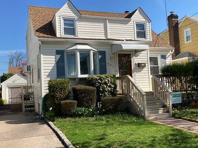 1st image of 541 6th Ave