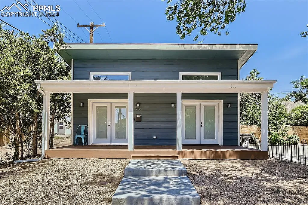 2 bed, 888 sqft, $1,900 — Photo 1